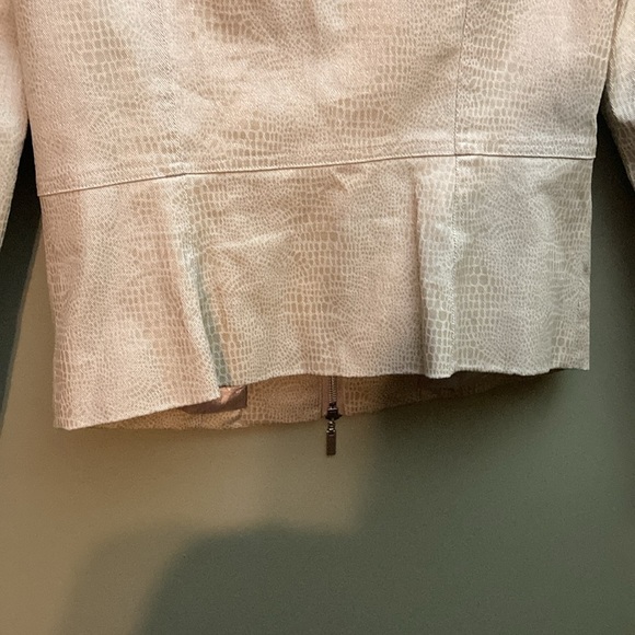 Christine Phillipe gold crop jacket with big sewn on buttons. - Picture 7 of 11